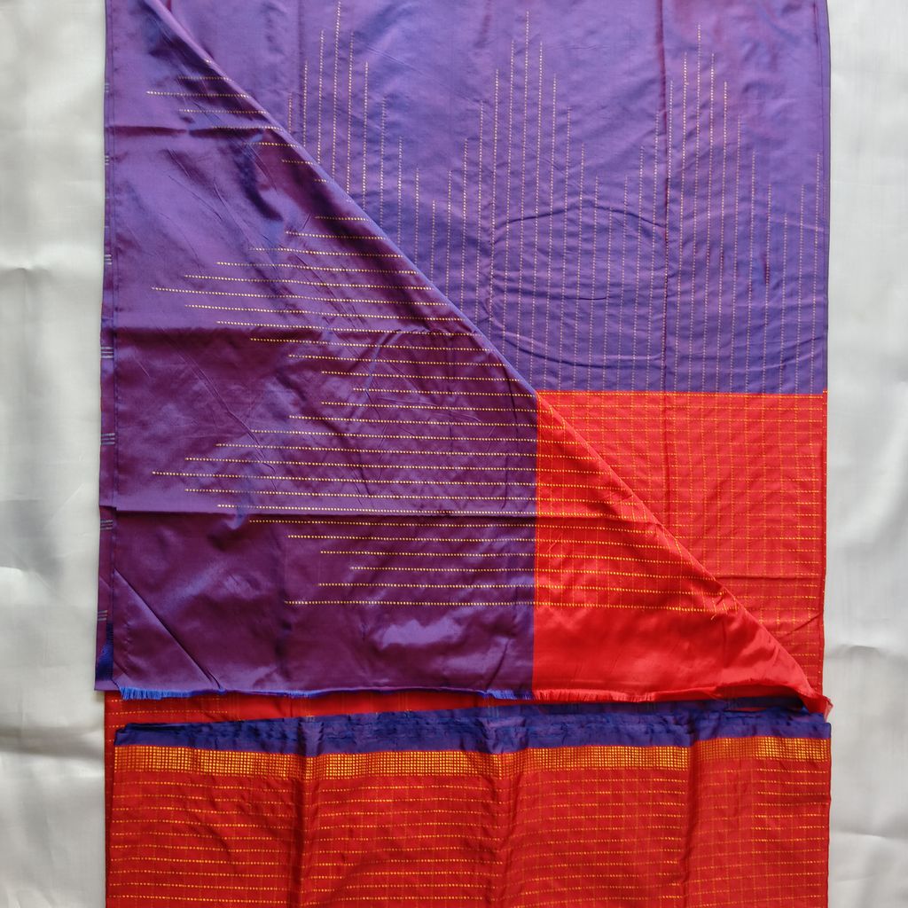 Aarani Silk Saree with Blouse - Red