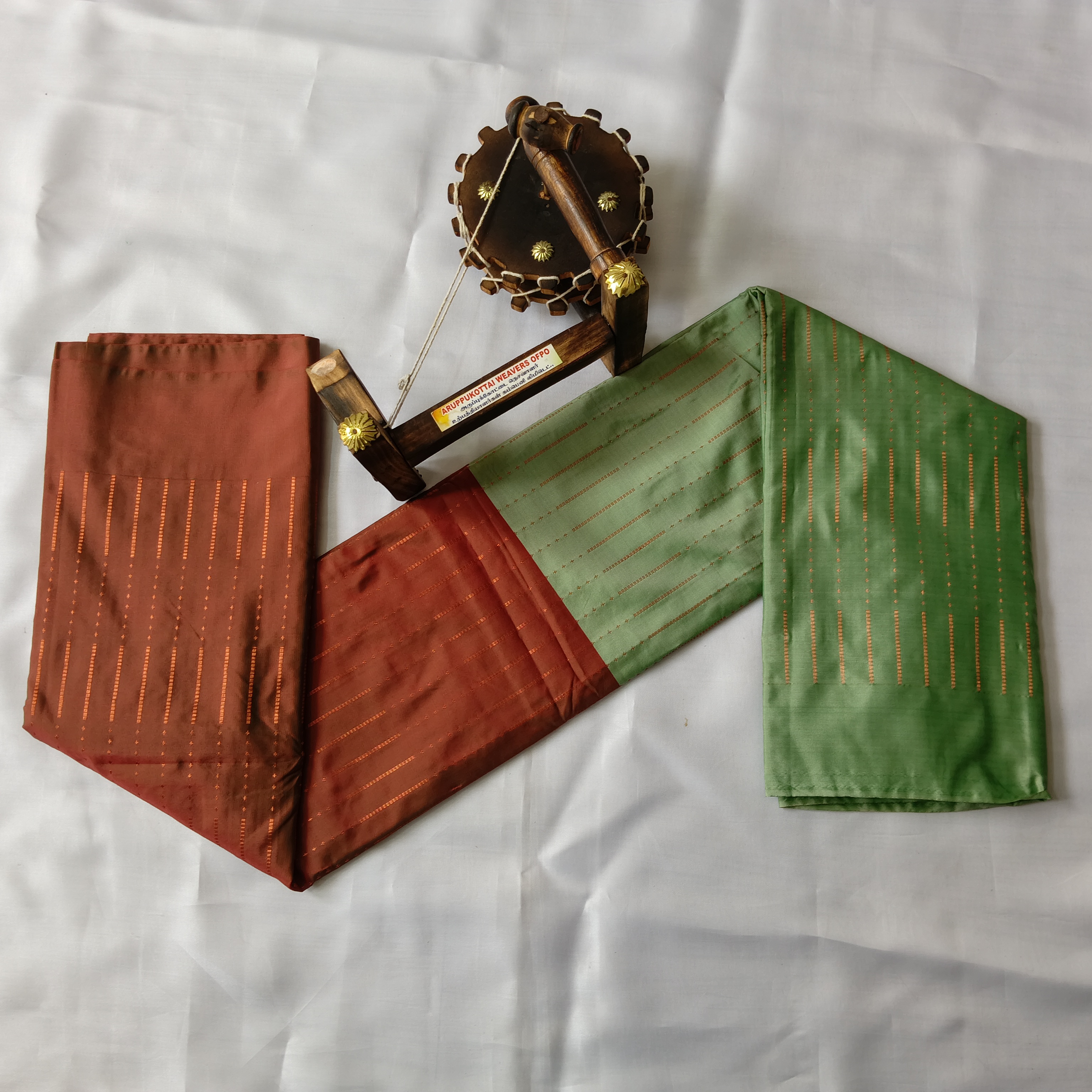 Aarani Silk Saree with Blouse - Green