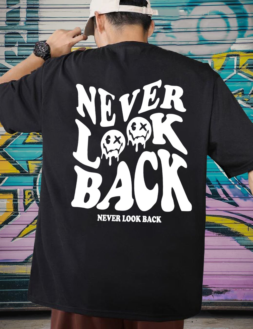 SCOTT FINCHER Men's Streetwear T-Shirt with "Never Look Back" Graphic Design : AA(ARN)BLACK_230