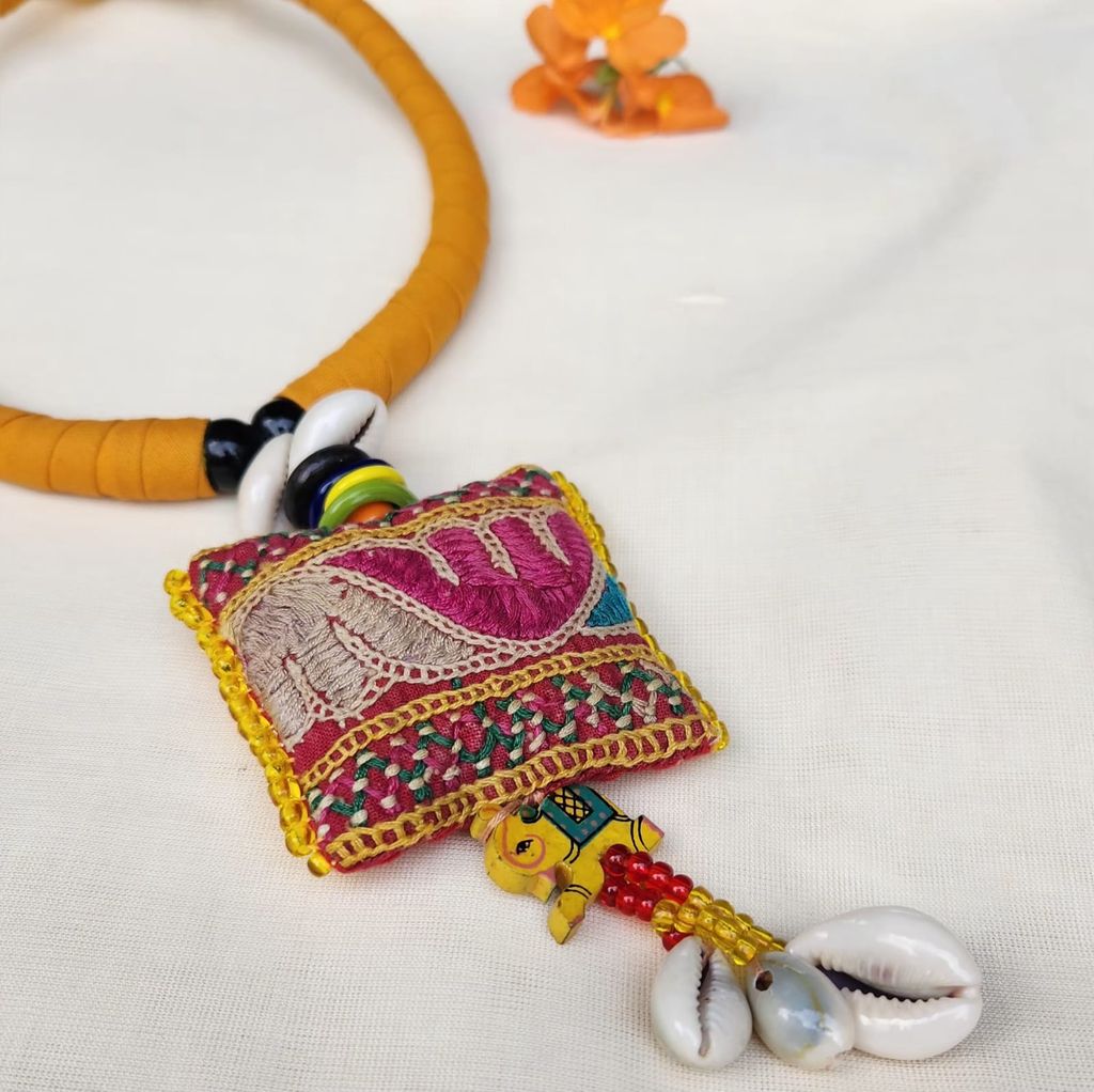 Handmade elephant pendant with gota patti work