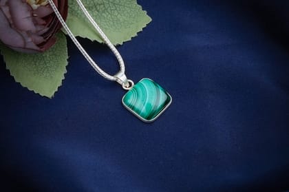 Semiprecious Square Stone Pendants-Green / Semi Precious Stones