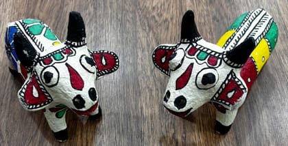 MADHUBANI PAPER MACHE - Handcrafted Indian Folk Art Cow MADHUBANI PAPER MACHE - Handcrafted Indian Folk Art Cow