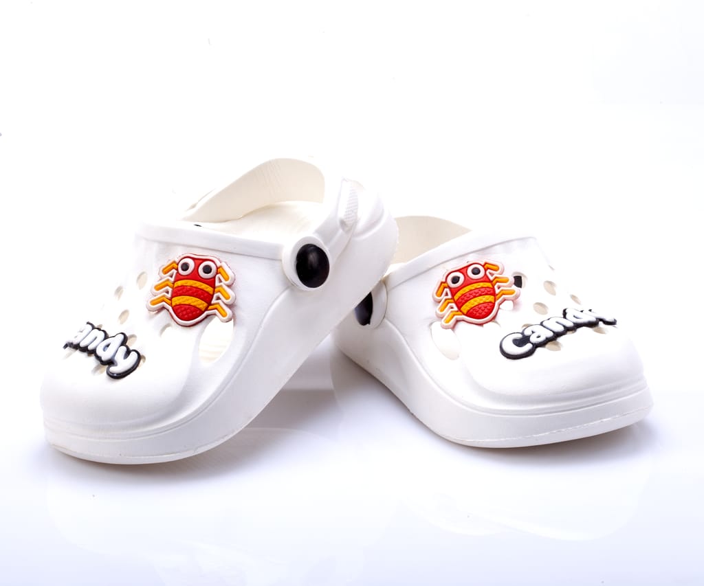 Sophisticated Men Dewk Berries Kids' White Clogs with Bug Charms - Comfortable & Stylish Footwea