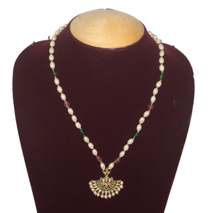 Elegant Pearl Necklace with Gemstone Pendant
