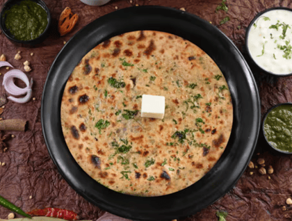 Tawa Pyaaz Parantha With Curd And Pickle