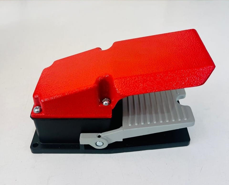 BRISK Foot Switch, BFS-05/X/RED, 10A/500VAC