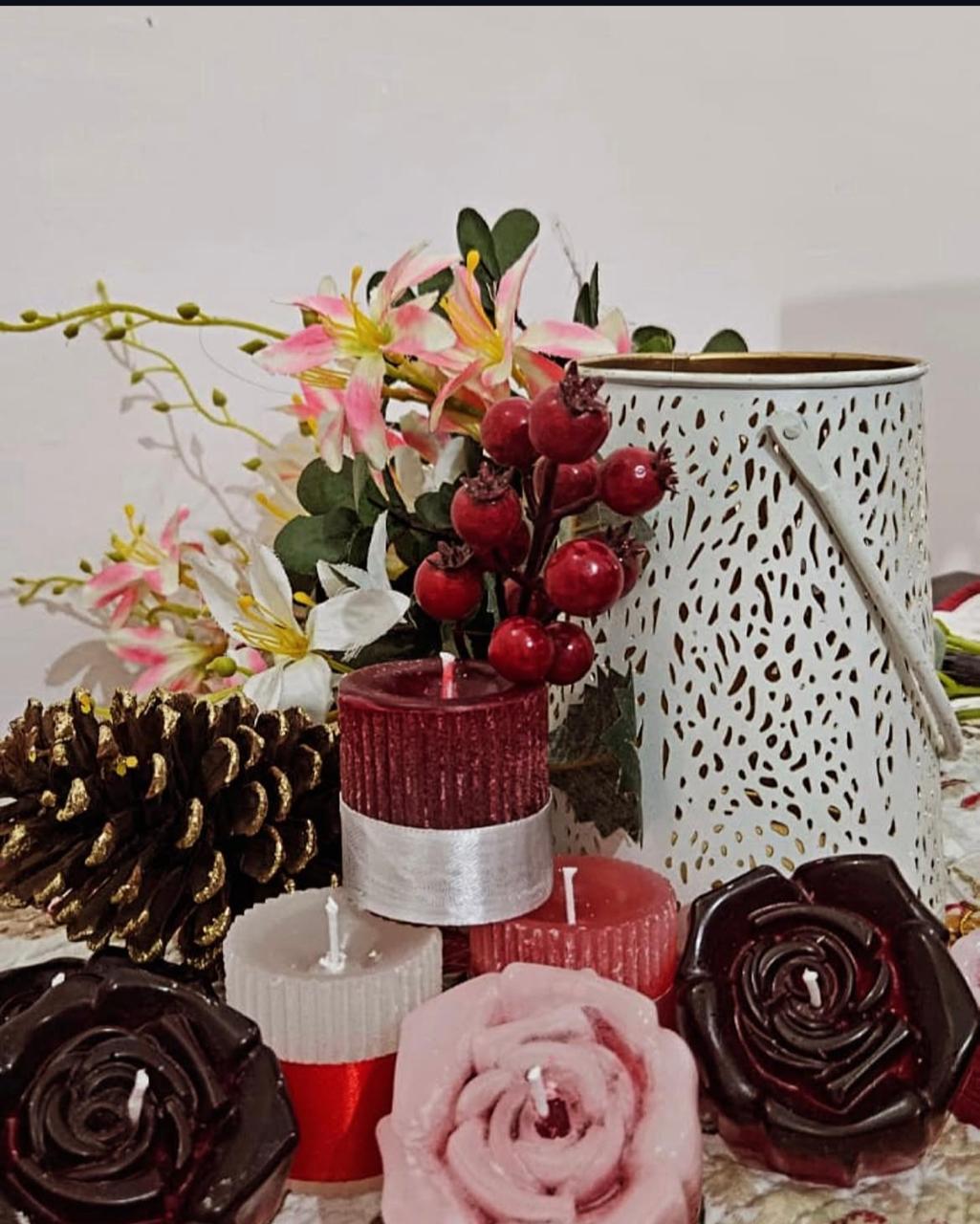 Artistic Candle Collection: Pillar & Rose-Shaped Candles for Decor