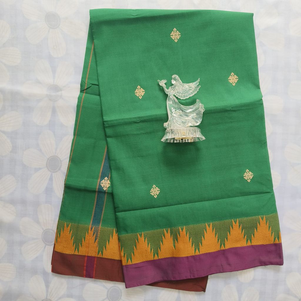Cotton Saree without Blouse Green color