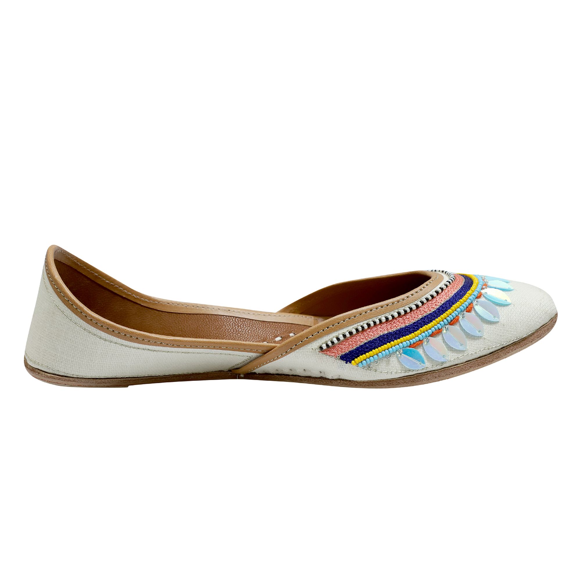 RSK ETHNIC WEAR, Lilac Color Embroidered Handmade Jutti for Women with Soft Leather and Double Cushion