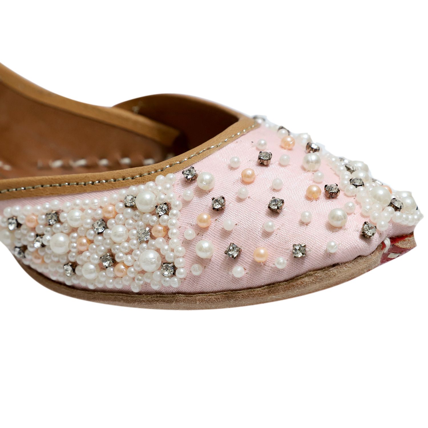 RSK ETHNIC WEAR, Baby pink Color Embroidered Handmade Jutti for Women with Soft Leather and Double Cushion