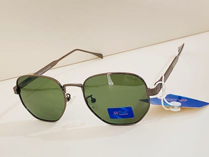 Stylish Brown Sunglasses with Green Tinted Lenses Stylish Brown Sunglasses with Green Tinted Lenses