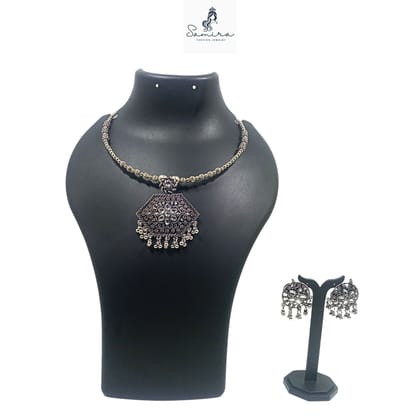 SAMIRA Luxury Handcrafted Necklace Jewellery Set with Ear Rings Oxidized Rhombus Pendant SAMIRA Luxury Handcrafted Necklace Jewellery Set with Ear Rings Oxidized Rhombus Pendant
