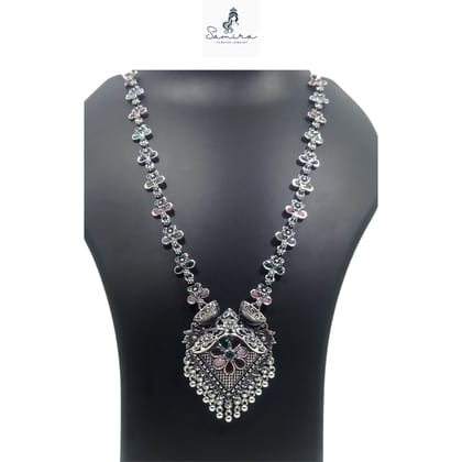 SAMIRA Luxury Handcrafted Necklace Jewellery Set with Ear Rings Oxidized Diamond Pendant