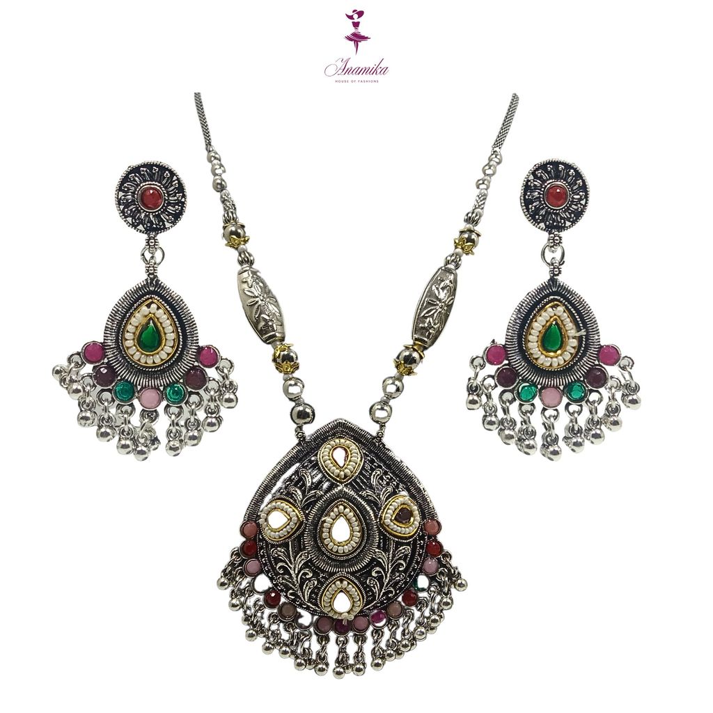 ANAMIKA Luxury Handcrafted Necklace Jewellery Set with Ear Rings, Oxidized, Oval Pendant, Multicolored Stones, Pearls