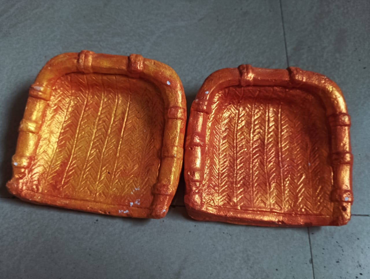 Golden Bamboo Texture Tray – Handcrafted Decorative Accent (6 cm)