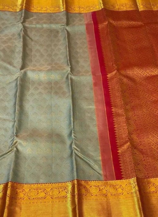 Elegant Floral Saree with Contrasting Border - Sarees | Buy online on ZillyBuy