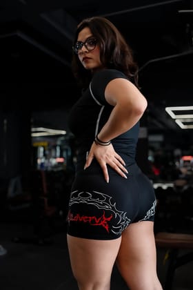 UNCHAINED SOUL STRIDE SHORTS-XS