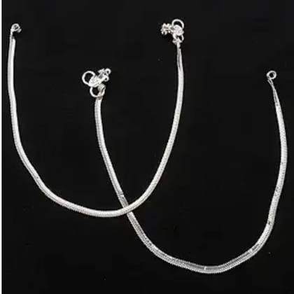 Elegant Anklets - Classic Chain Design Elegant Anklets - Classic Chain Design