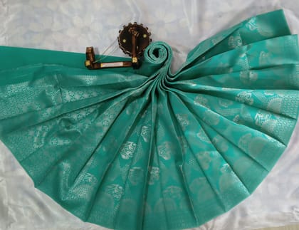 Kubera Silk Cottton Saree&nbsp;with Blouse - Light Green