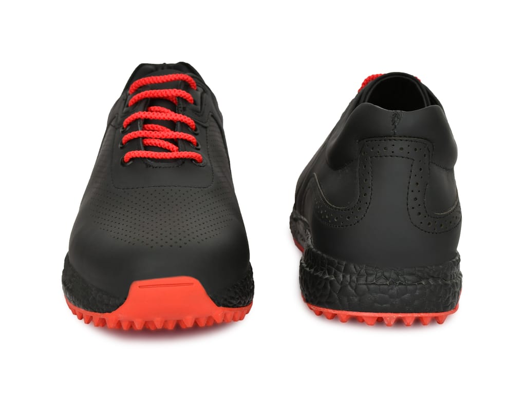 Exclusive Men HITCARO Men's Leather Lace-up Professional Golf Shoes 2025 at ShopCircuit | ONDC