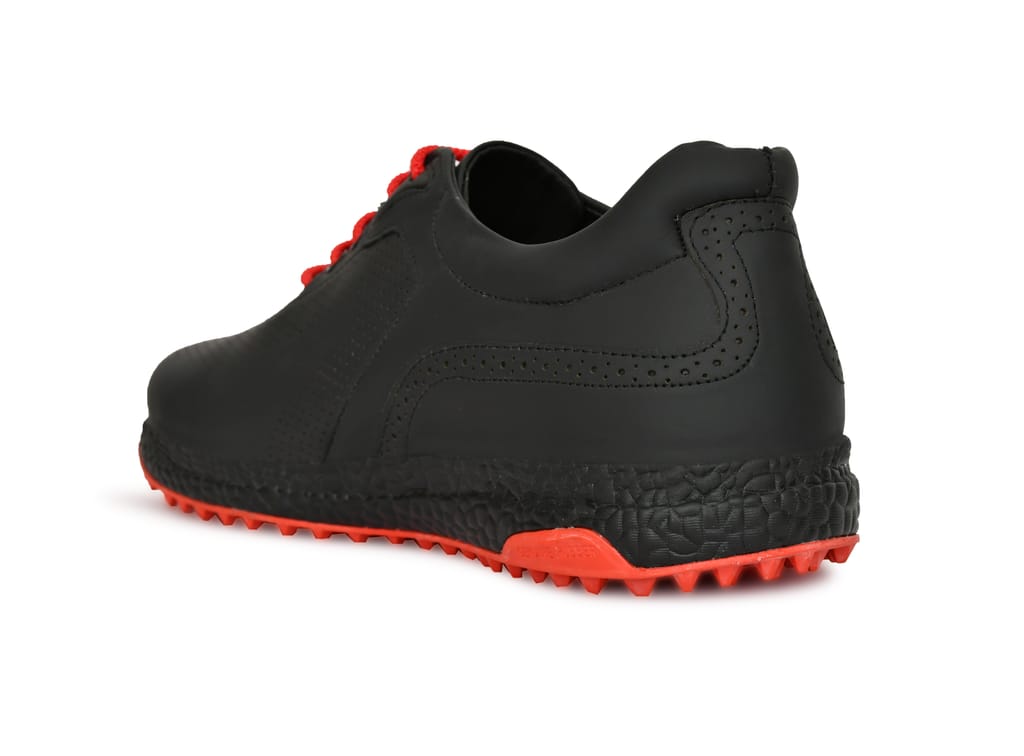 Exclusive Men HITCARO Men's Leather Lace-up Professional Golf Shoes 2025 at ShopCircuit | ONDC