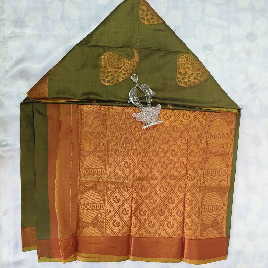 Soft Silk Saree with Blouse - Forest Green