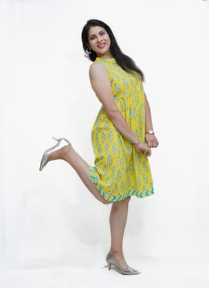 Women's pure cotton printed yellow fusion kurta/Dress