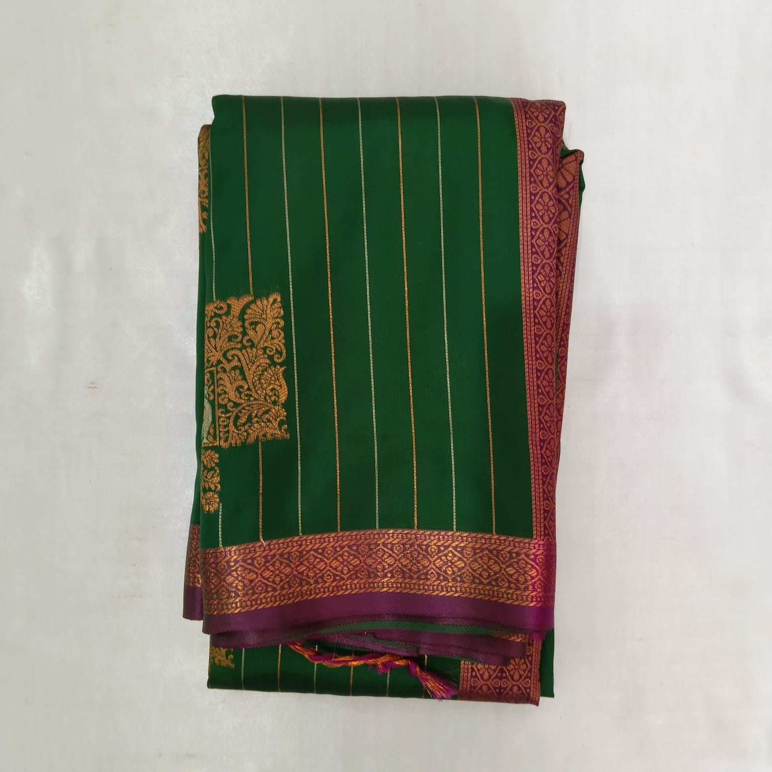 Vairaoosi Soft Silk Saree with Blouse - Green
