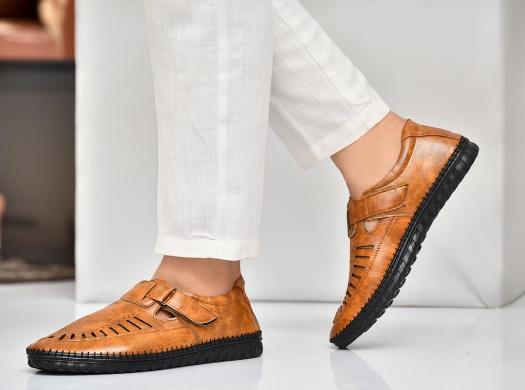 WUGO::Latest Trendy Men Sandals|Roman Sandals|Outdoor Sandals For Men's & Boys (Free Home Delivery)