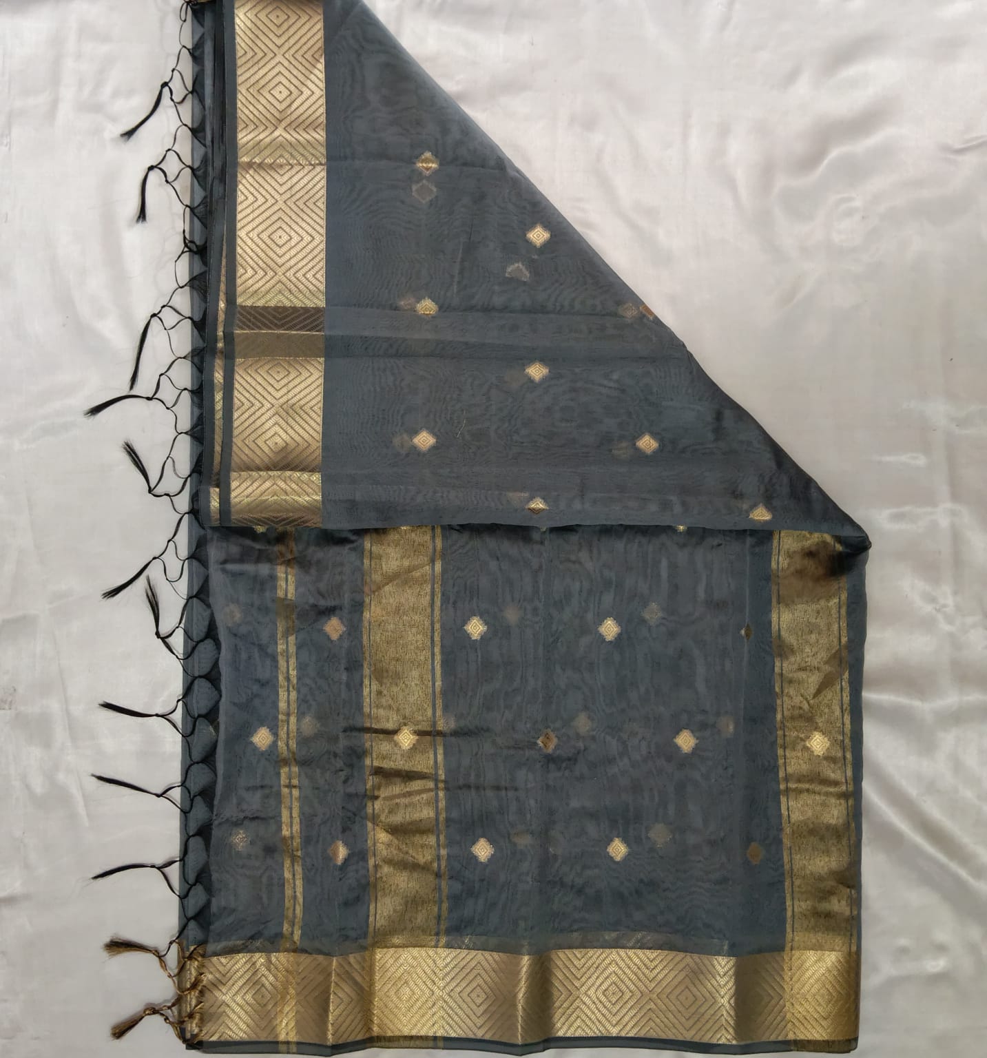 Silk Cotton Saree with Blouse - Grey