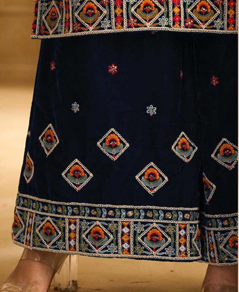 traditional green velvet straight suit for women wedding wear