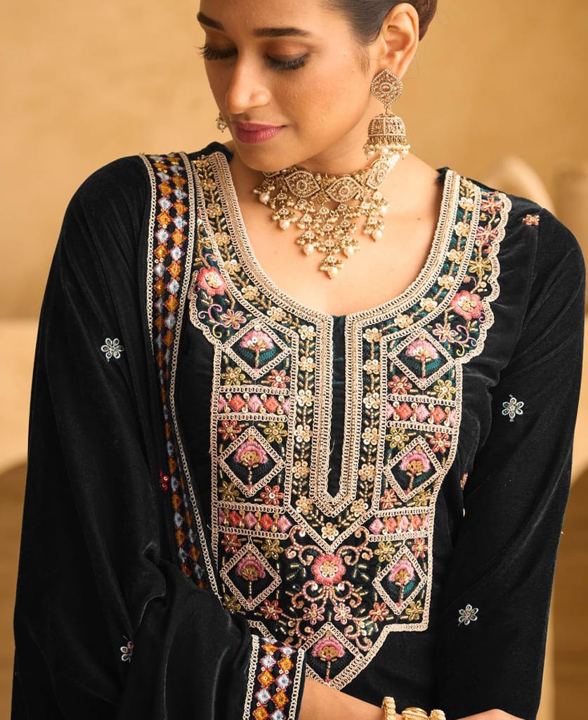 traditional green velvet straight suit for women wedding wear