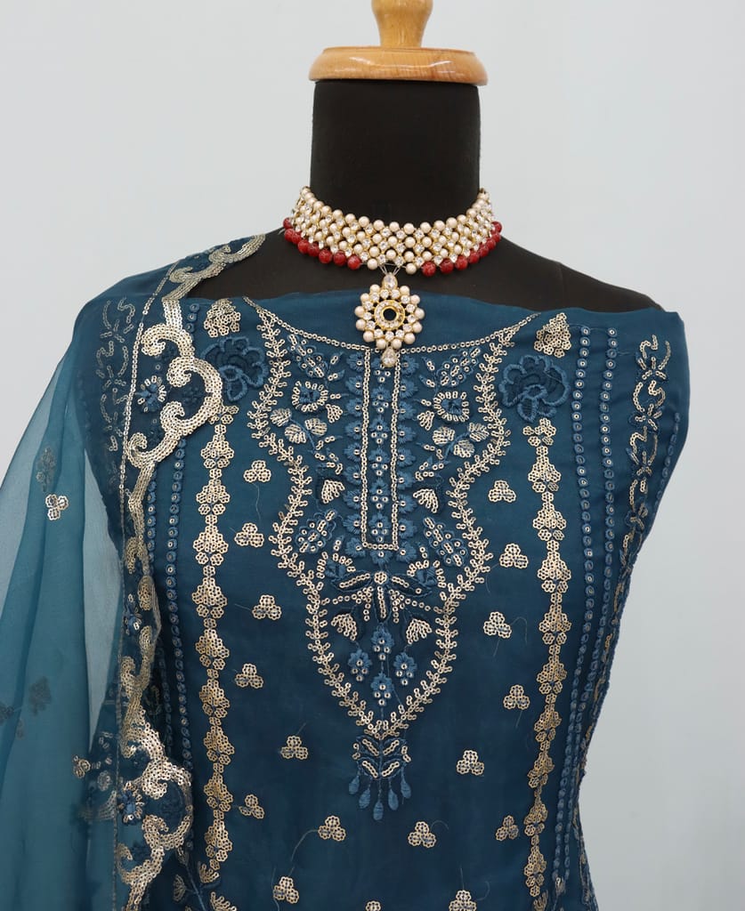 elegant green organza Pakistani suit for women