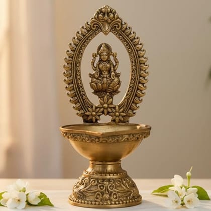 Sukh Sehaj Shree Lakshmi Deepak, Laxmi Diya, Brass, Handcrafted, Antique Finish, 4.2 Inch Height, Oil Lamp Home Temple, Decor, Pooja Ritual and Gifting