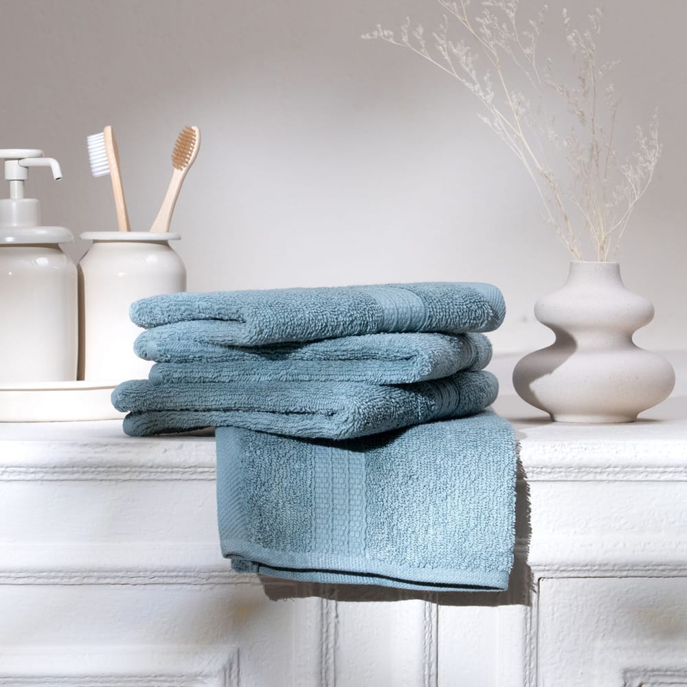 Latest Men Feather & Spun Organic Cotton Face Towel | Lavender Fragrance | GOTS Certified | Anti