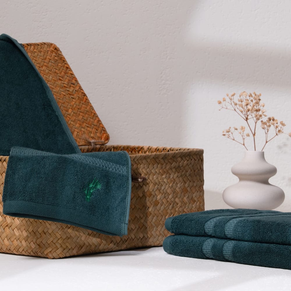 Affordable Men Feather & Spun Bamboo Cotton Hand Towel | Lavender Fragrance | Oeko-TEX® Standard