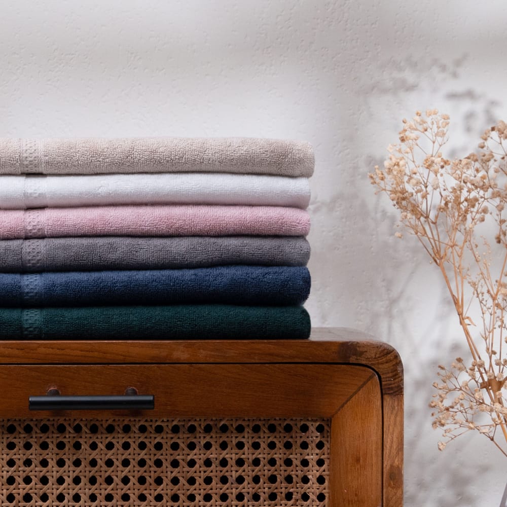 Affordable Men Feather & Spun Bamboo Cotton Hand Towel | Lavender Fragrance | Oeko-TEX® Standard