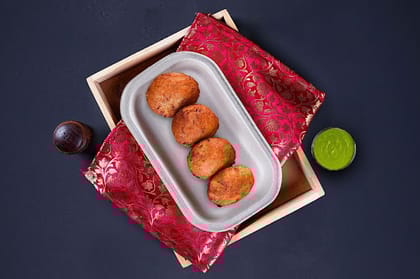 Upvas Pattice & Green Chutney