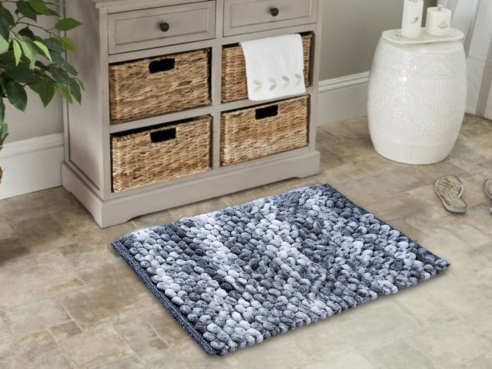 Premium Super Absorbent Microfiber Shaggy Bath Mat | Soft Grey & White Bathroom Rug
