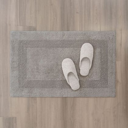 Luxurious Grey Cotton Bath Mat | Soft & Absorbent Non-Slip Bathroom Rug