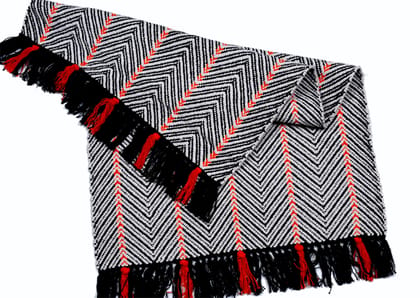 Kaya Design: Often features ethnic, geometric, or modern minimalist patterns.