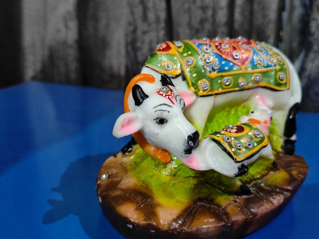 Handcrafted Kamdhenu Cow & Calf Idol with Kundan Work - Home Decor & Gifting