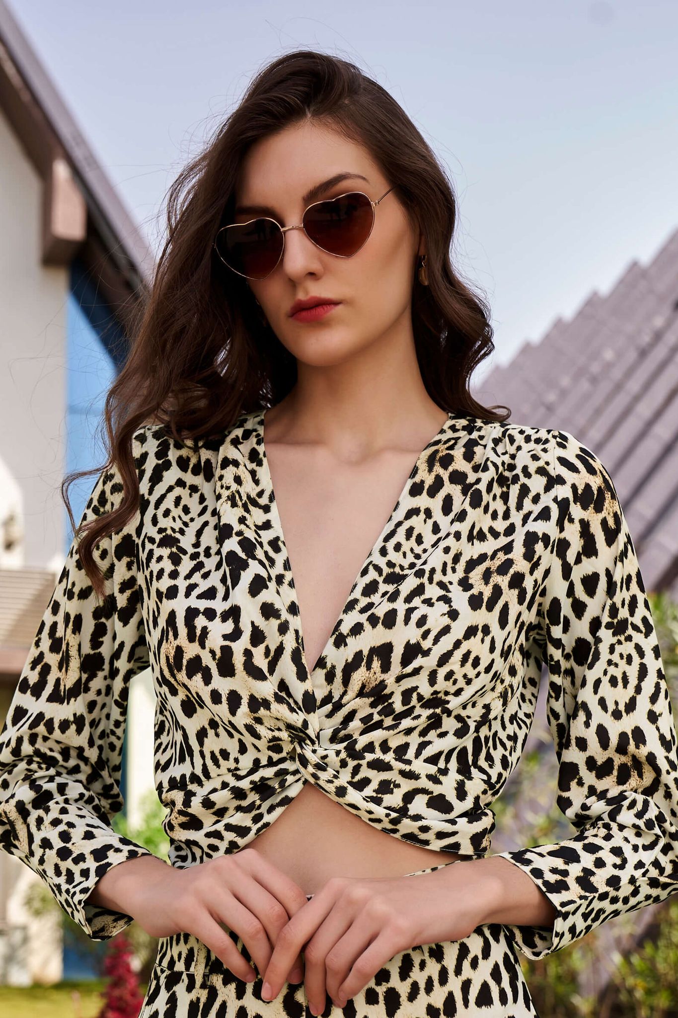 Leopard Print Twisted Knot Crop Top-XXS / Black / TP019-DPMG014-1.1-NILL-NILL-EL001-36 IN-THY001-NILL-NILL-BT005-8