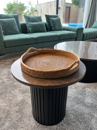 ROUND TRAY WITH HANDLE (L)