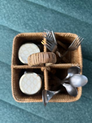 RATTAN SQUARE CONDIMENT HOLDER