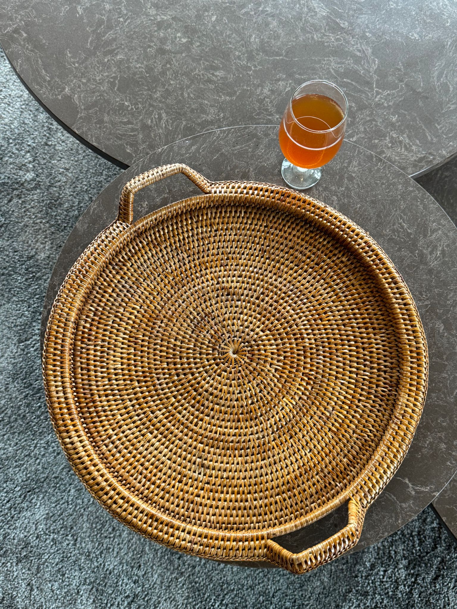 Rattan ROUND CHEESE TRAY WITH HANDLES