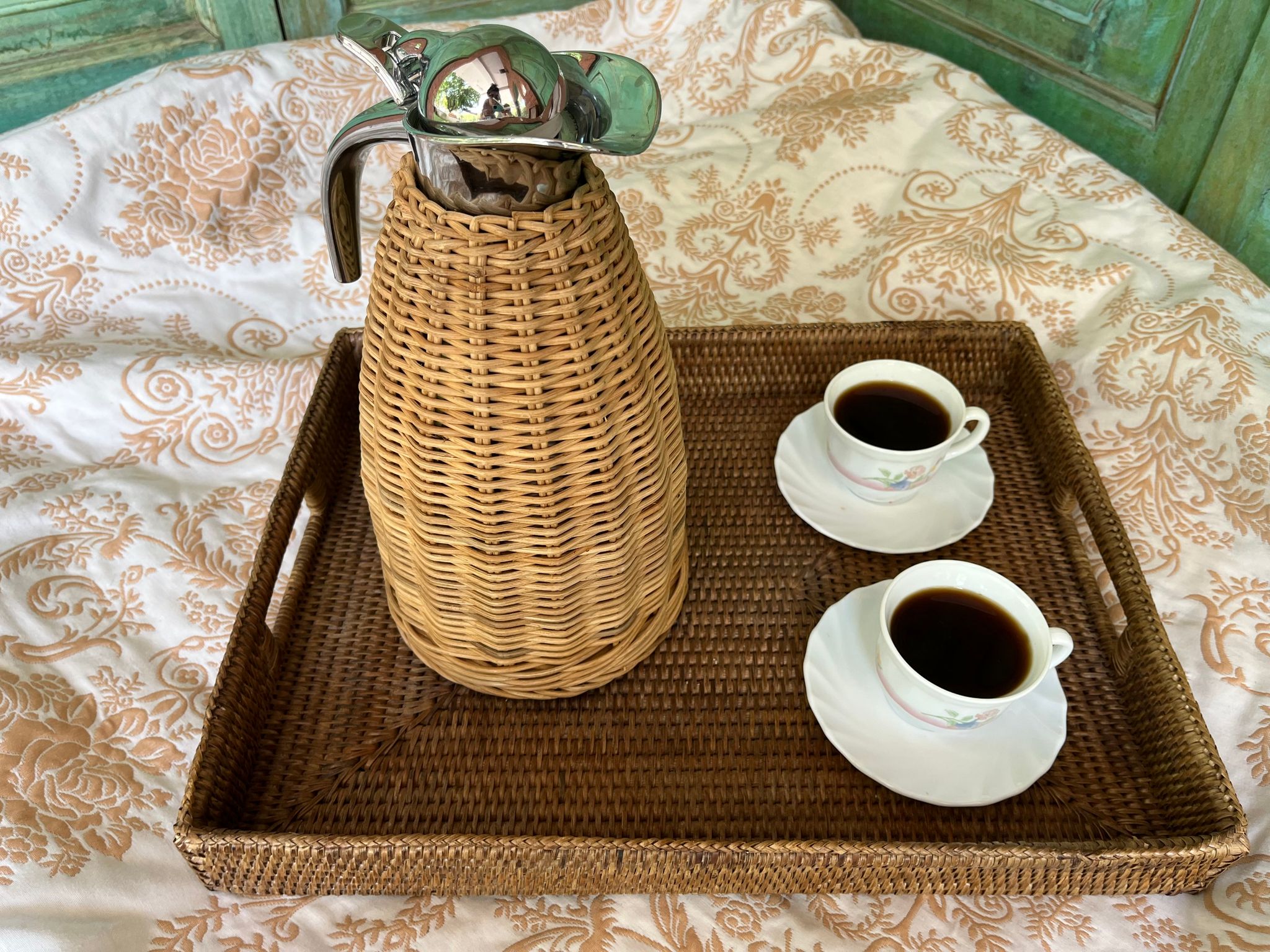 Rattan Kettle