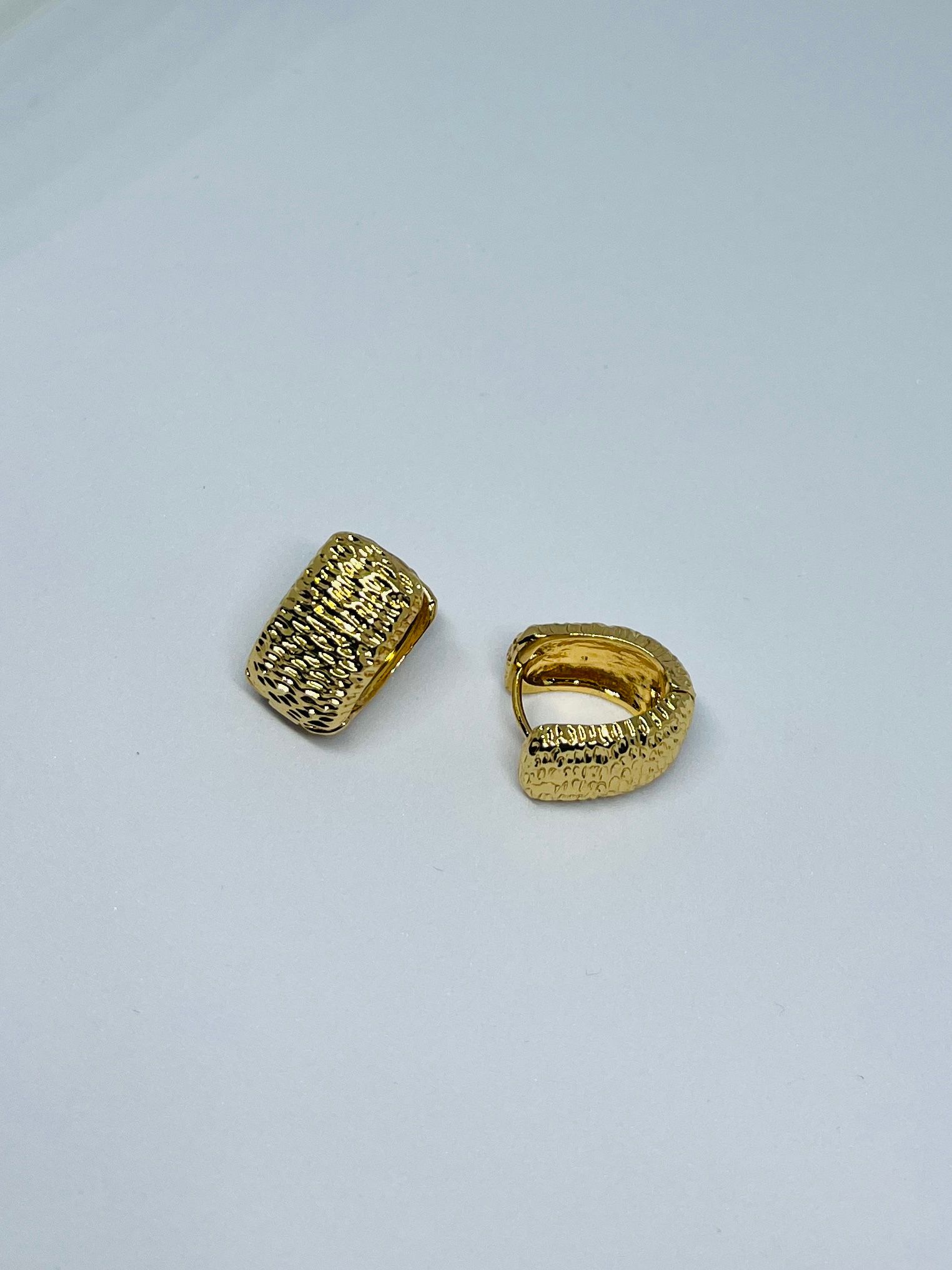 Elegant Gold Plated Textured Huggie Hoop Earrings for Women