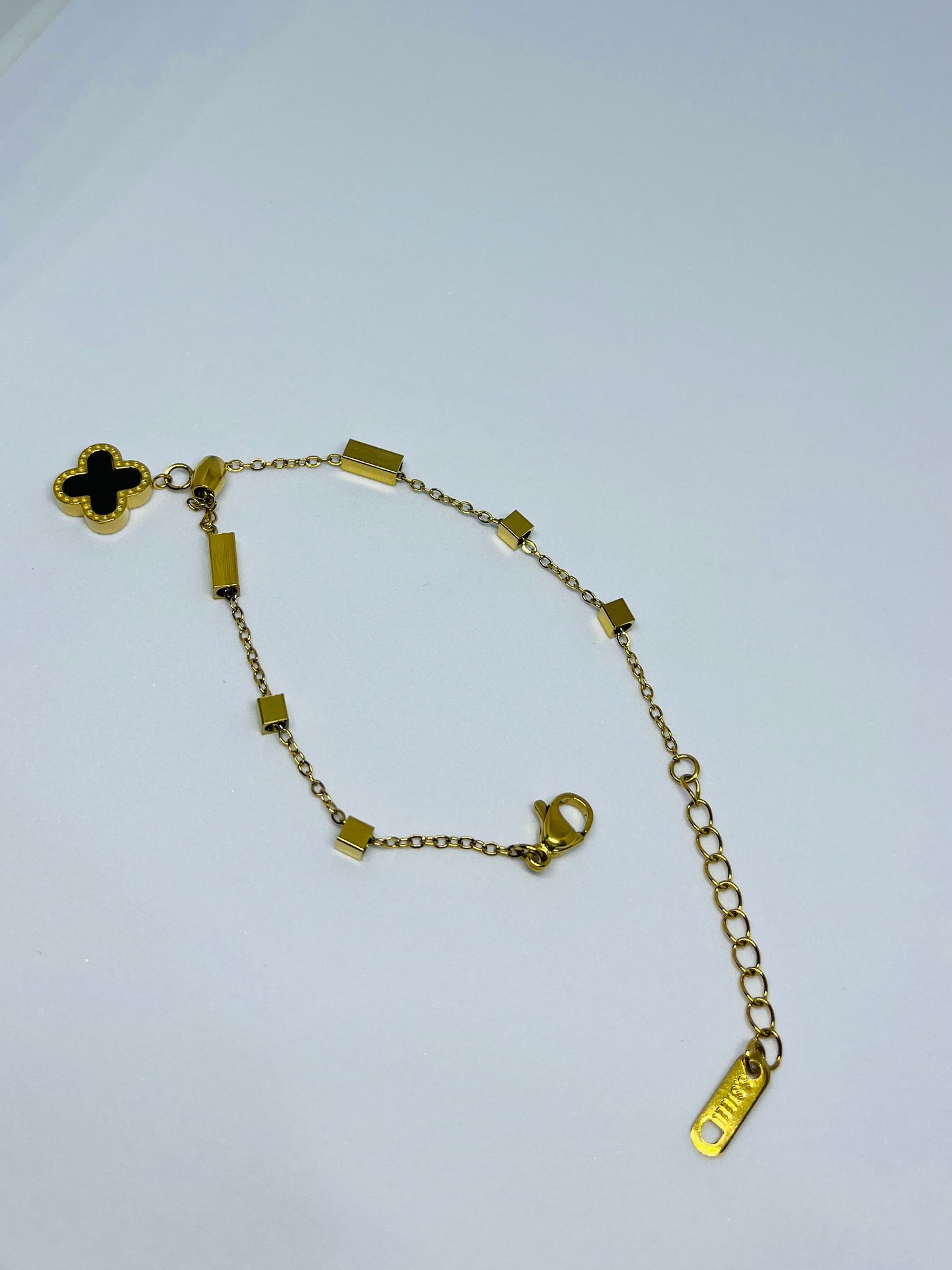 Gold-Plated Clover Charm & Rectangular Bead Chain Bracelet