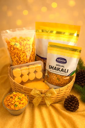 Parampara Delight Pack (Special Chakali  - 1 Pack, Maka Chiwada - 1 Pack, Besan Ladu - 1 Pack, Shankarpali - 1 Pack)